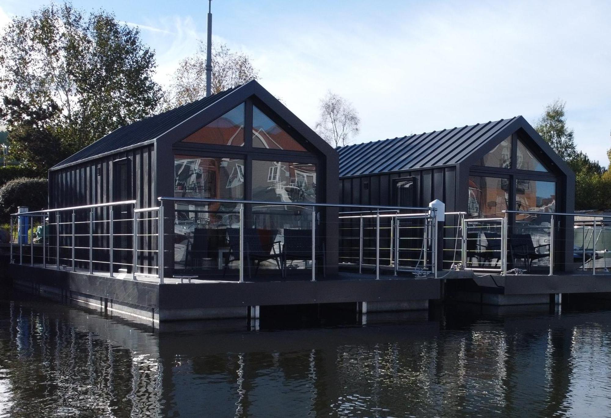Lincoln Floating Holidays Esterno foto